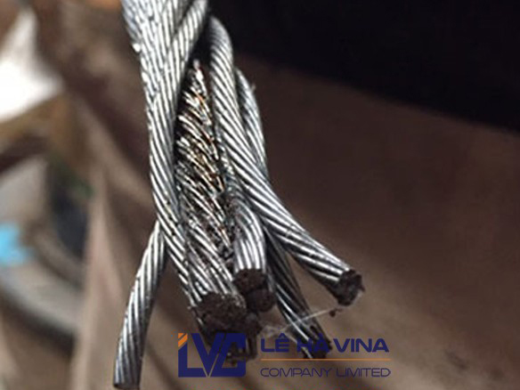 bảo dưỡng cáp thang máy, bảo trì cáp thang máy, cáp thang máy, cáp thang máy chất lượng, cáp thang máy chính hãng, làm sao để hạn chết đứt cáp thang máy, Phải làm sao khi thang máy đứt cáp?